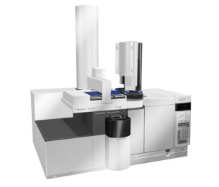 Sistema GC-MS QTOF 7200 de Agilent con muestreador automático 7693